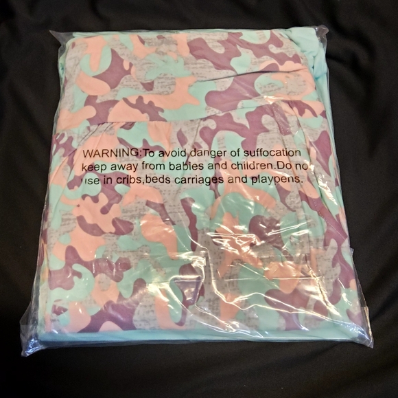 Dream Lounge - Cool girl mint and pastel camo pj's set. L/S, pants ankle cuff. - Picture 1 of 2